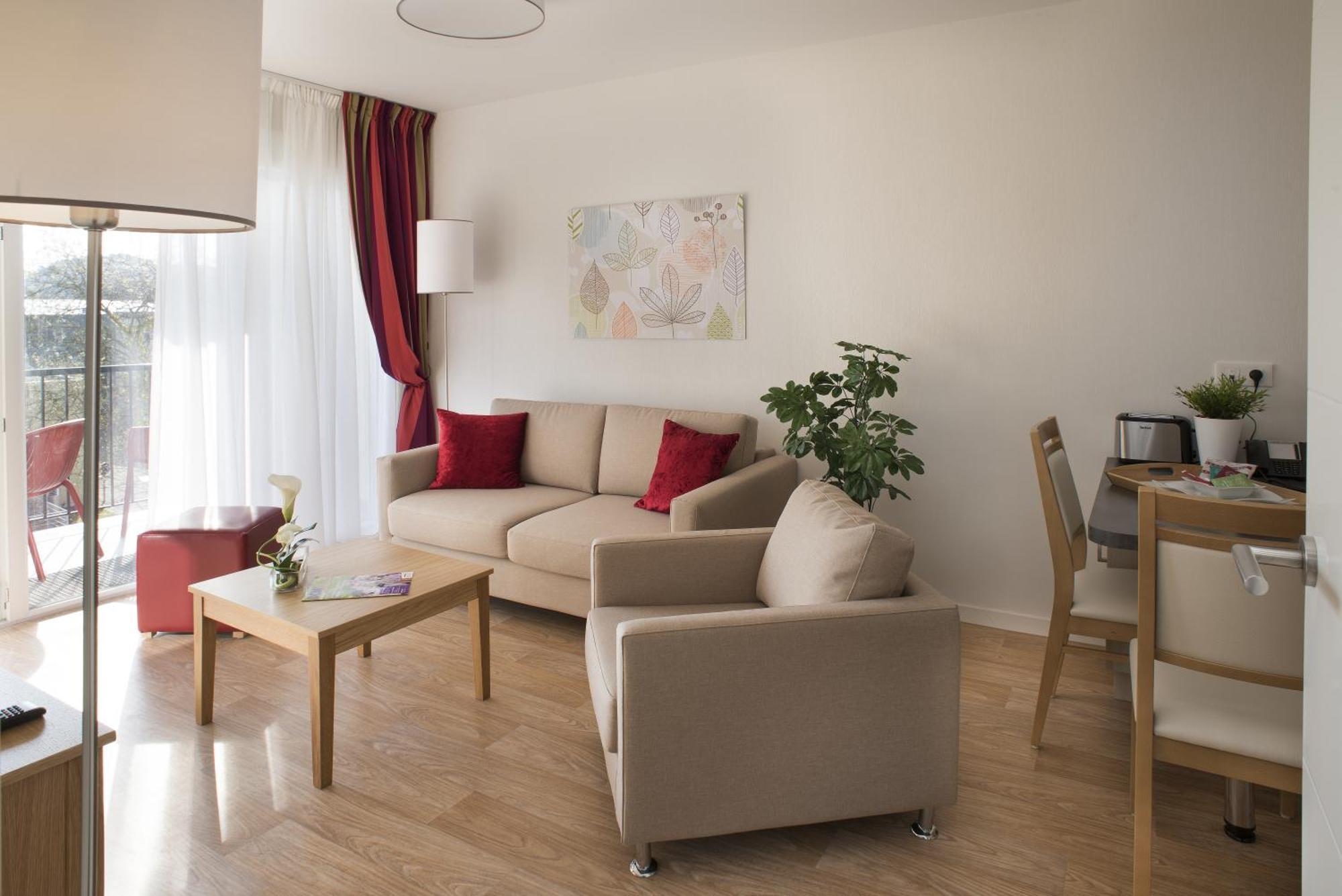 Domitys Les Greements D'Or - Residence Seniors Douarnenez Exterior foto