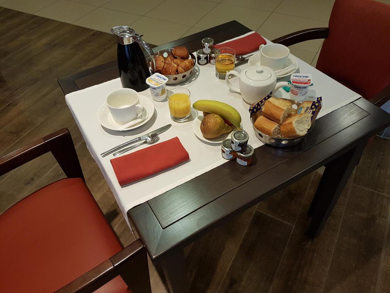 Domitys Les Greements D'Or - Residence Seniors Douarnenez Exterior foto